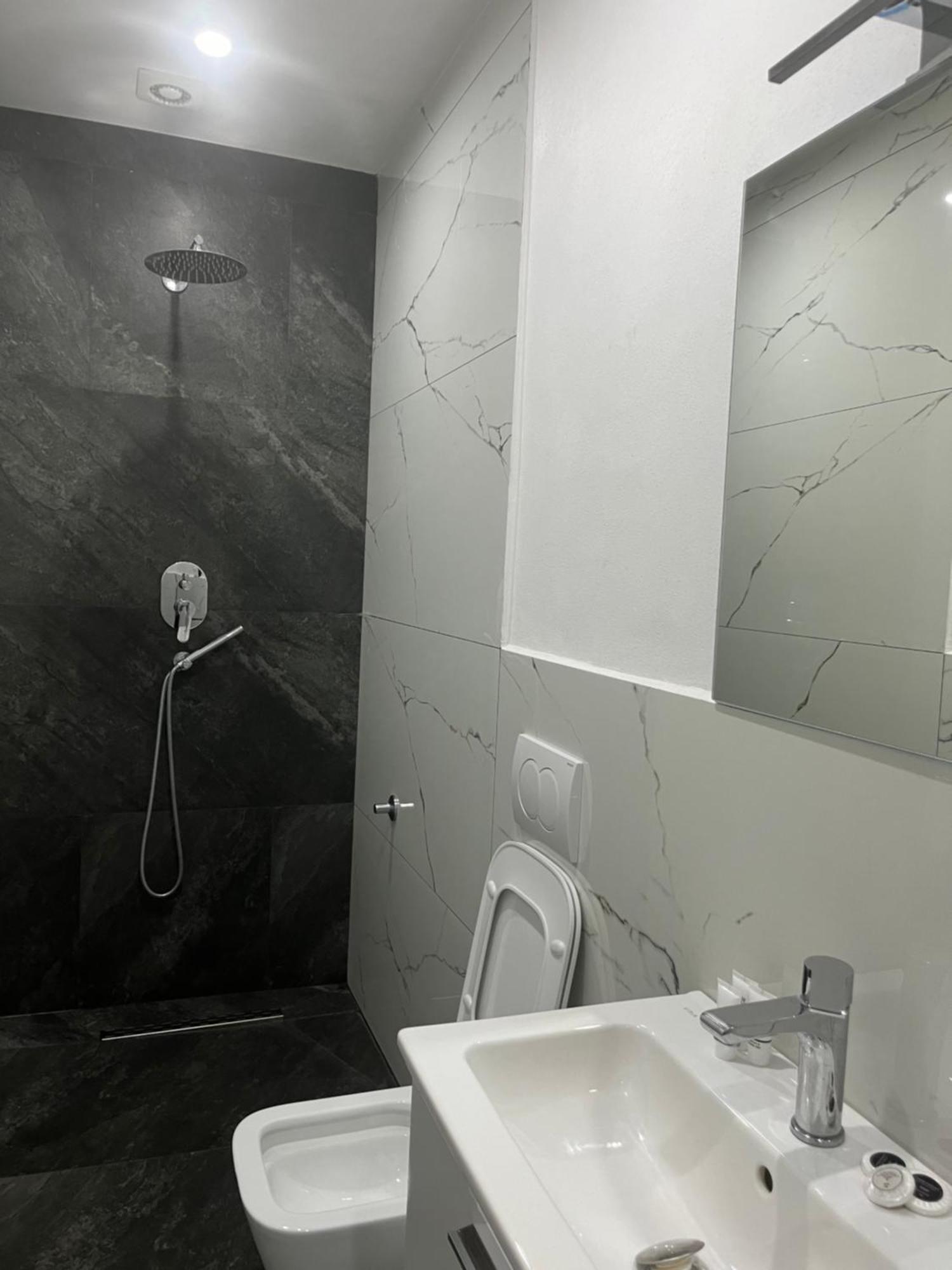 Hotel Luli City Center Durrës Eksteriør billede